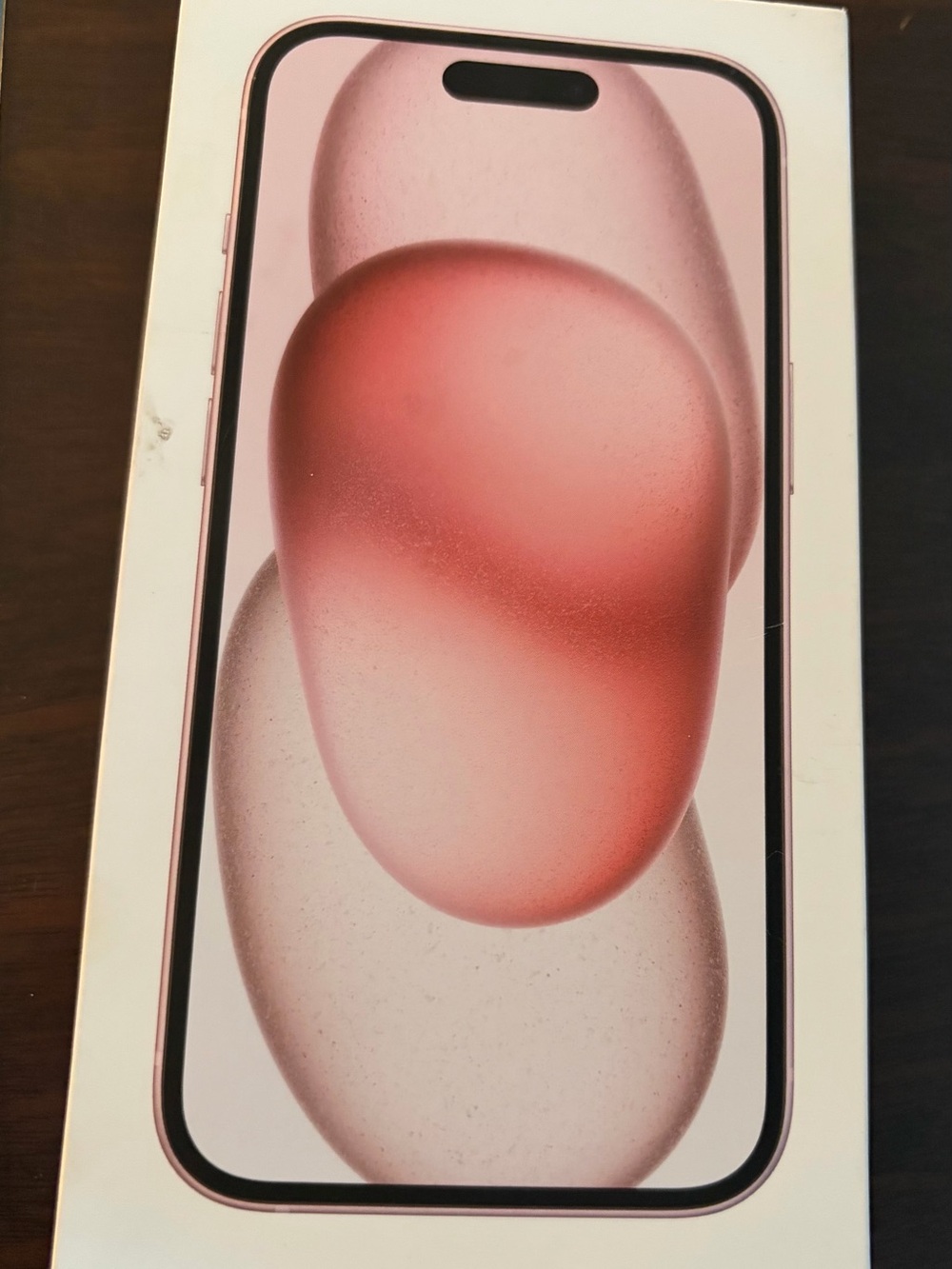 Apple iPhone 15 in Pink